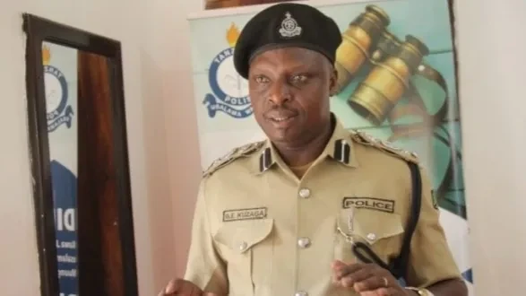 Kamanda wa Polisi wa Mkoa wa Mbeya, Benjamin Kuzaga.