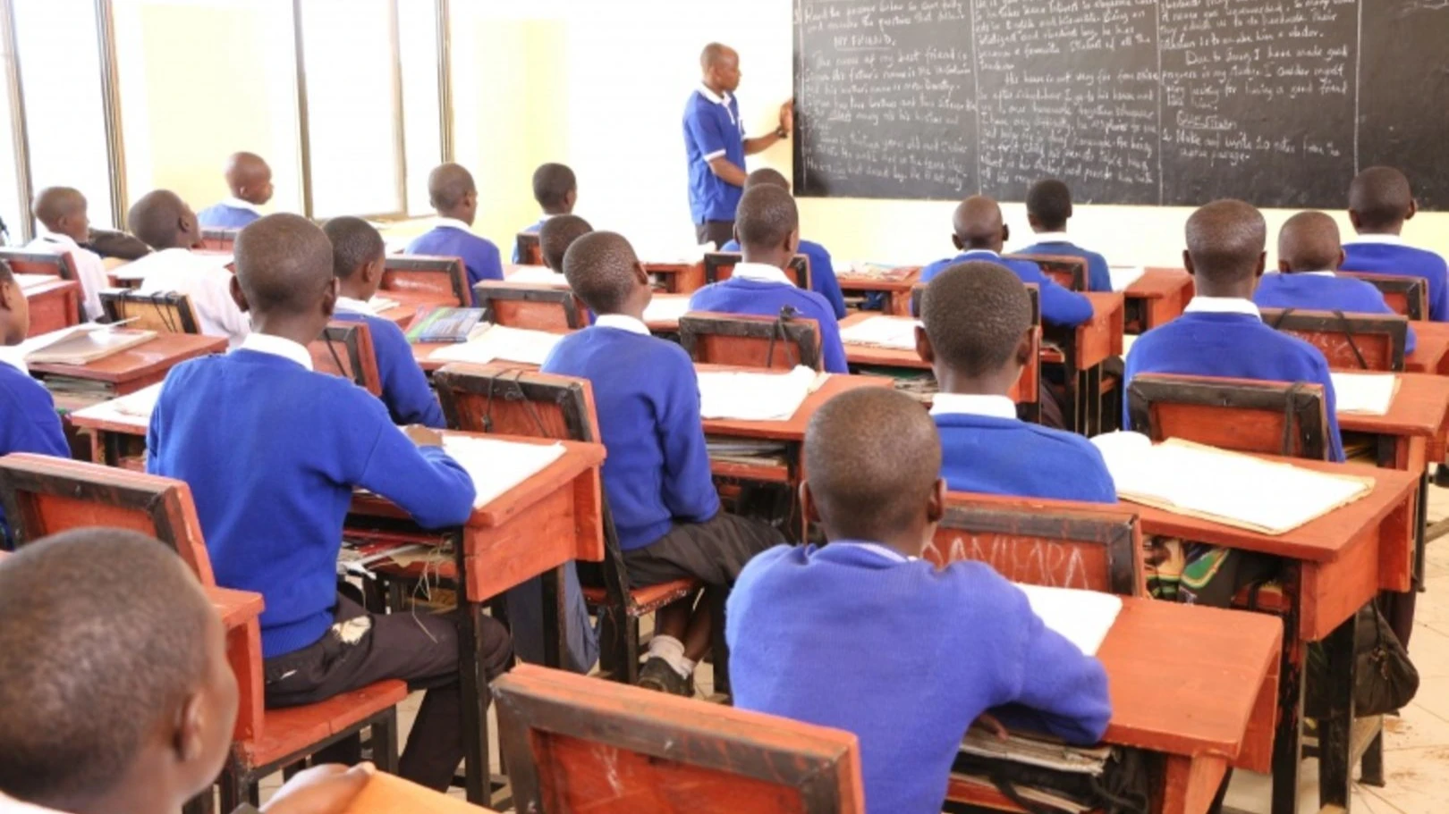 Tuambiene ukweli ni elimu bure au bila ada