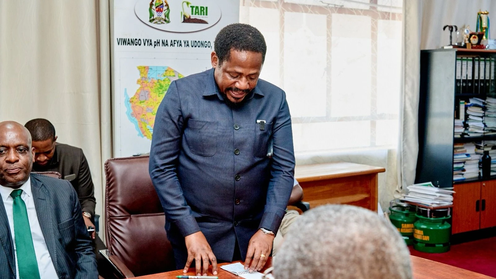 Naibu Waziri wa Ofisi ya Makamu wa Rais (Muungano na Mazingira), Reuben Nhamanilo Kwagilwa..