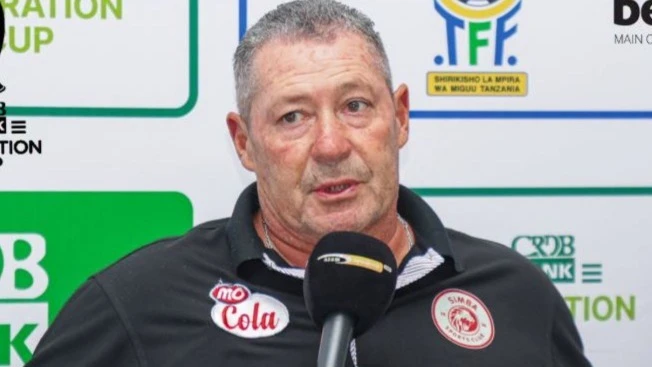 Simba  SC head coach Steve Barker