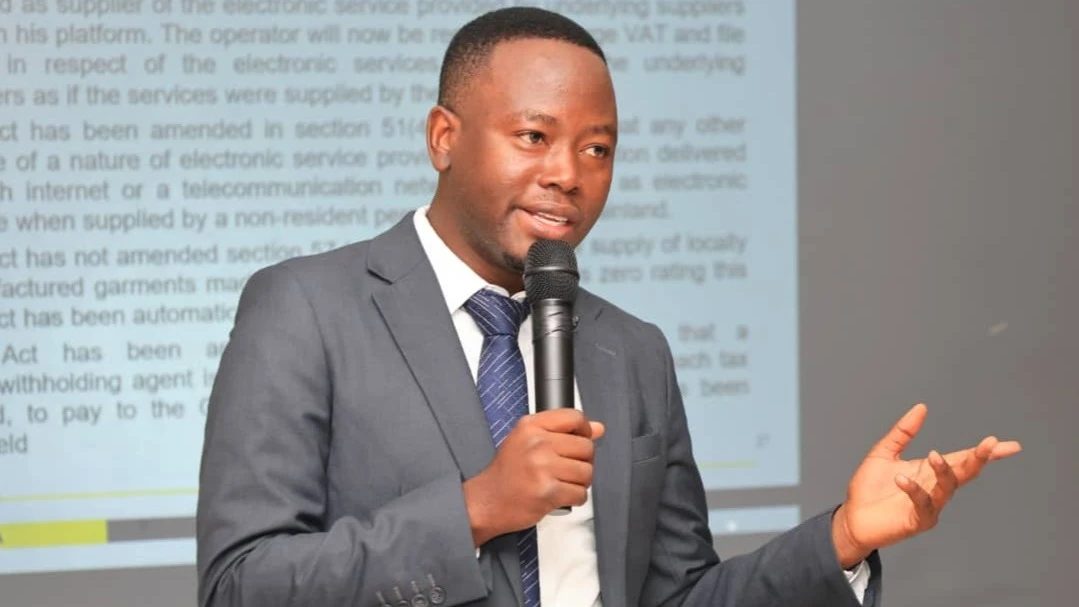 Afisa Mwandamizi Msimamizi wa Kodi, Alex Mwambenja.
